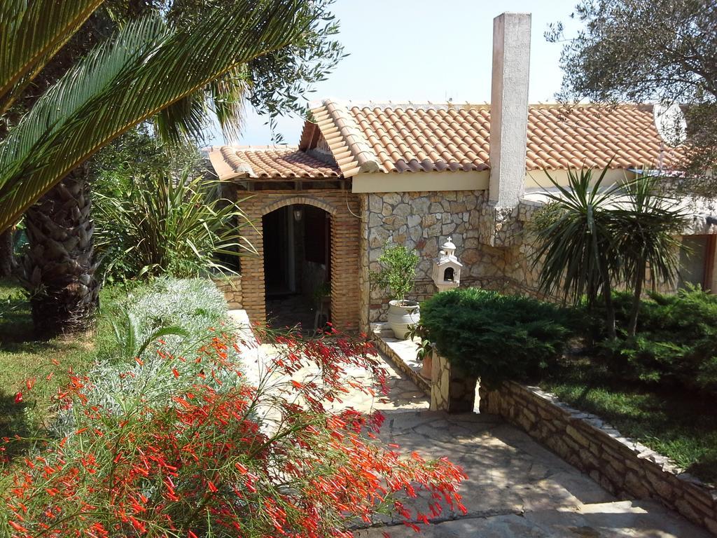 Mila La Villa Κάστρο Εξωτερικό φωτογραφία