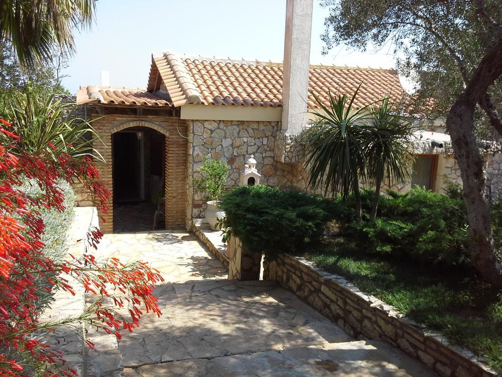 Mila La Villa Κάστρο Εξωτερικό φωτογραφία