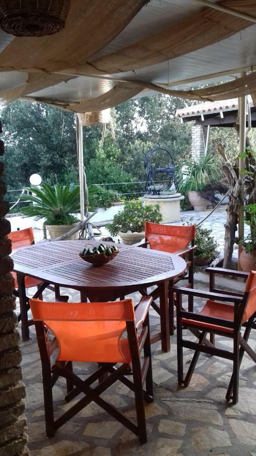 Mila La Villa Κάστρο Εξωτερικό φωτογραφία